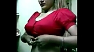 Desi big boobs bengali housewife