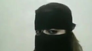 Milf shows chubby body in Niqab